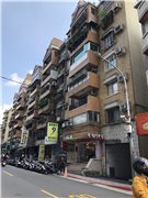 鄰近大華上林園公寓社區推薦-士東路-凡爾賽，位於台北市士林區